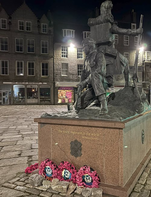 The Gordon Highlanders memorial statue in Castlegate, Aberdeen City, Scotland - Copyright &copy; 2025 Graeme Watson.